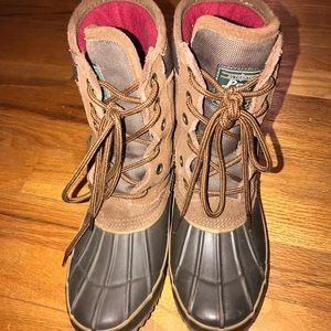 Duck boots